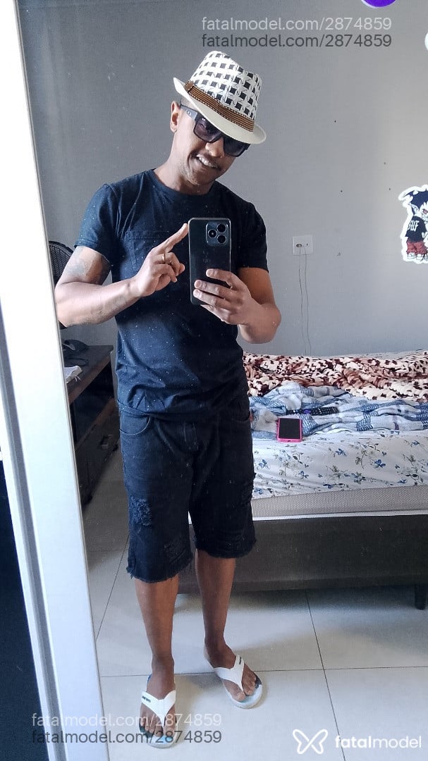 Acompanhante homem morena (o) de olhos pretos em Itajaí Acompanhante homem morena (o) de olhos pretos em Itajaí - Thiago Black
