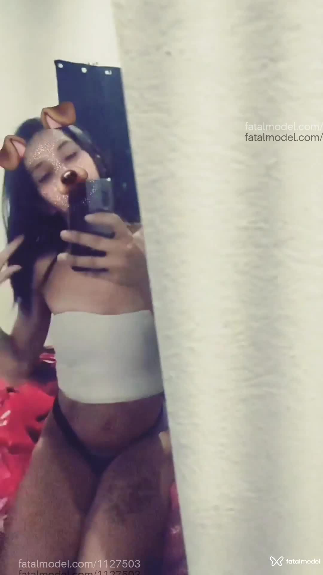 Acompanhante mulher trans morena (o) de olhos castanhos em São Roque - Thalia