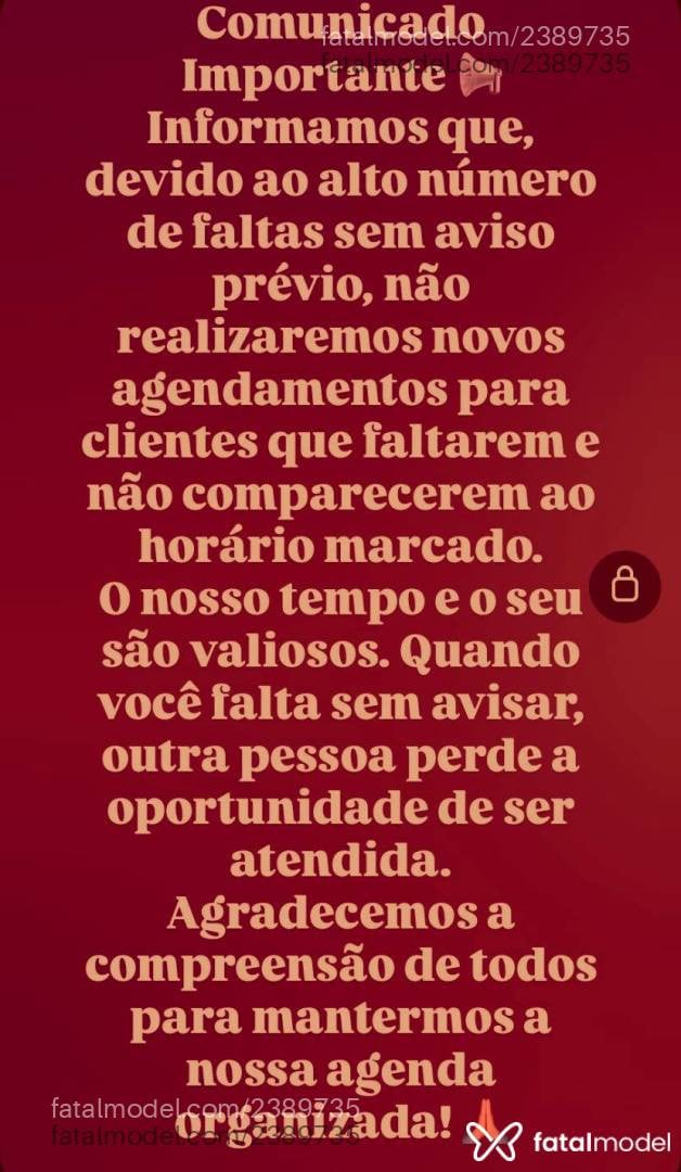 Acompanhante mulher trans loira (o) de olhos castanhos - Valentina