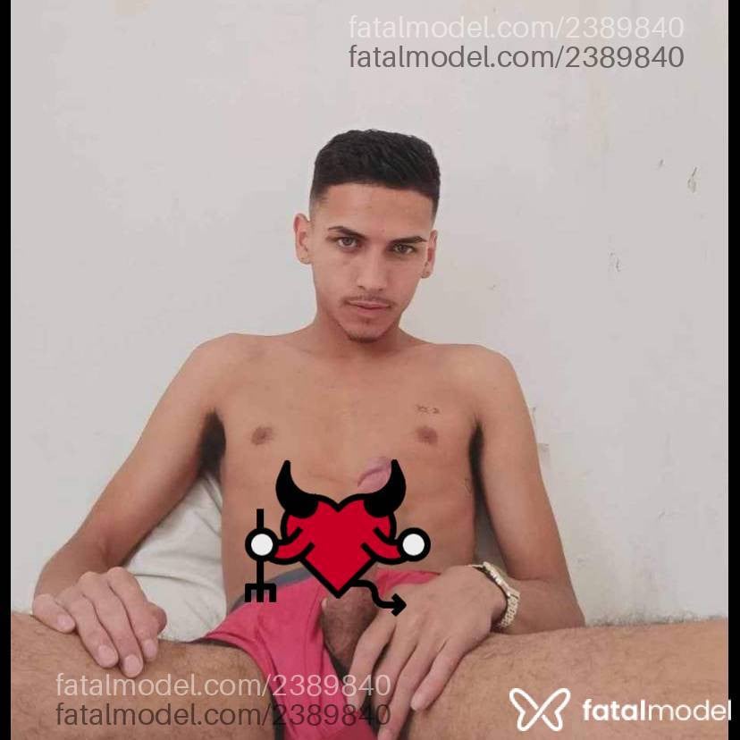 Acompanhante homem morena (o) de olhos verdes em Curitiba - Ralfh