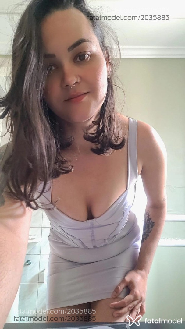 Acompanhante mulher com cabelo castanho de olhos pretos em São Paulo - Gabriela