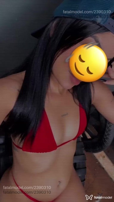 Acompanhante mulher morena (o) de olhos pretos em Rondonópolis Acompanhante mulher morena (o) de olhos pretos em Rondonópolis - Karine Martins
