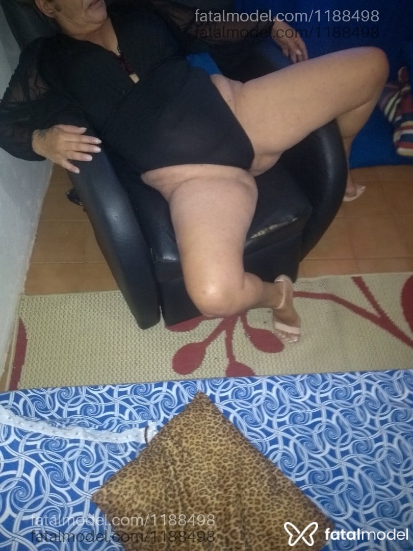 Acompanhante mulher loira (o) de olhos azuis em Ourinhos - Giovana