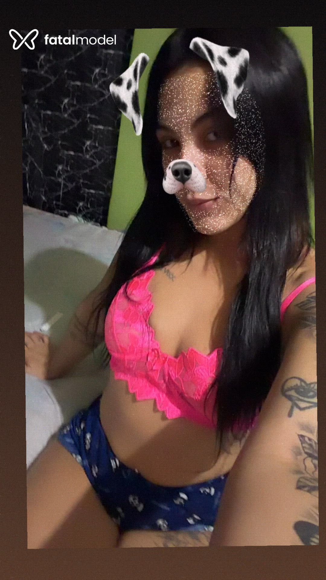 Acompanhante mulher com cabelo castanho de olhos castanhos em Macaé - Kethelyn