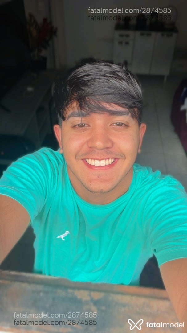 Acompanhante homem morena (o) de olhos pretos - Jp Silva Acompanhante homem morena (o) de olhos pretos - Jp Silva