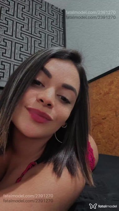 Acompanhante mulher morena (o) de olhos castanhos em Balneário Camboriú - Martielen Froes