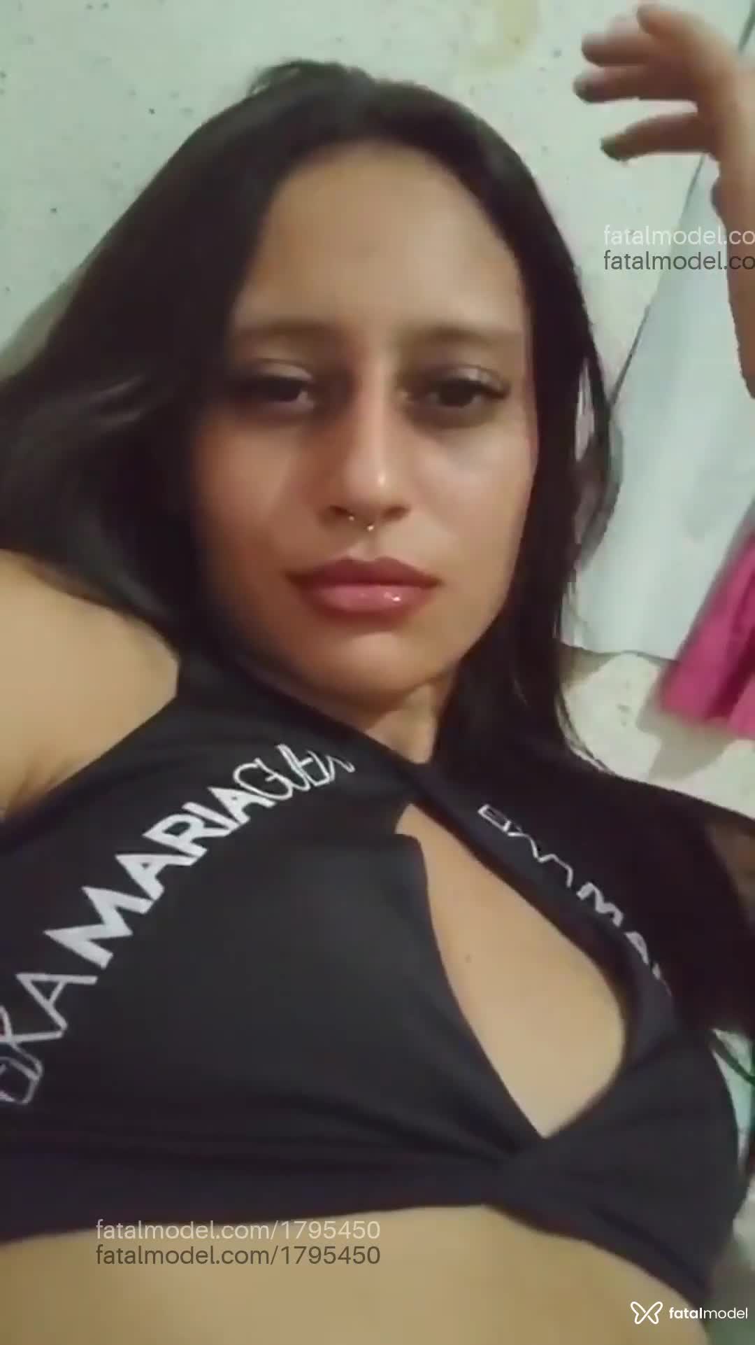 Acompanhante mulher com cabelo castanho de olhos castanhos em Caratinga - Adalin Soares