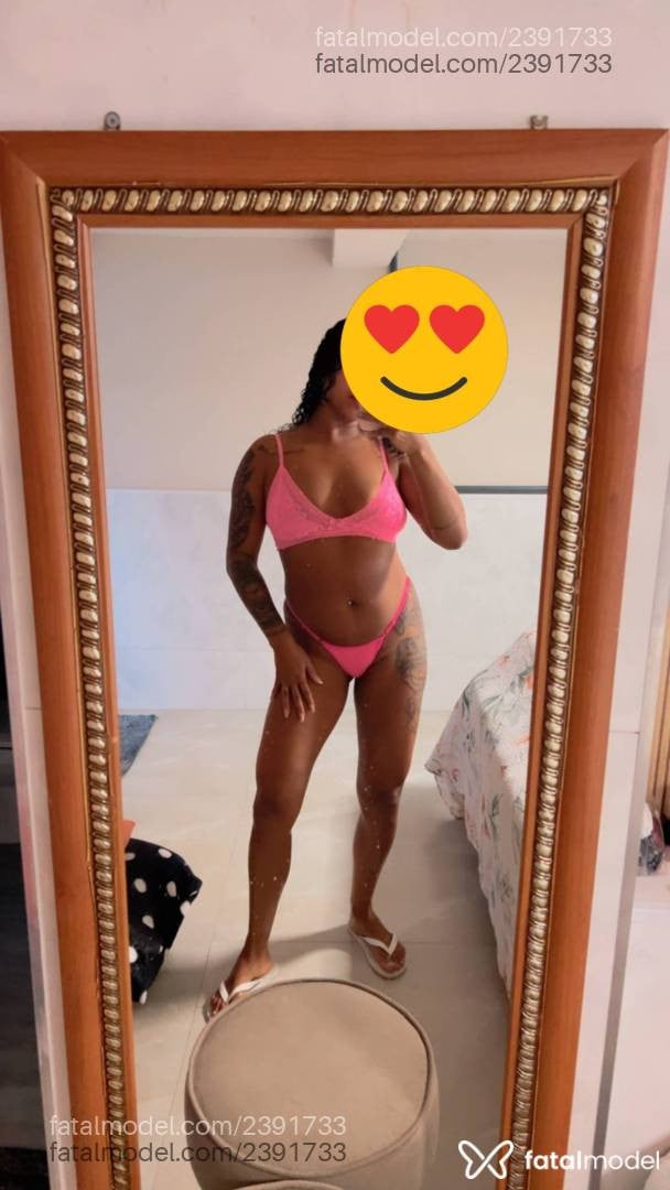 Acompanhante mulher morena (o) de olhos mel - Isadora