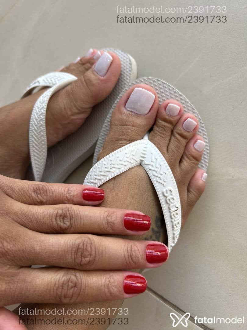 Acompanhante mulher morena (o) de olhos mel - Isadora
