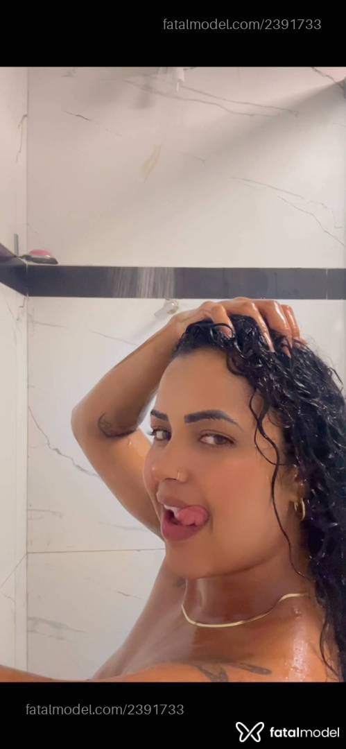 Acompanhante mulher morena (o) de olhos mel - Isadora