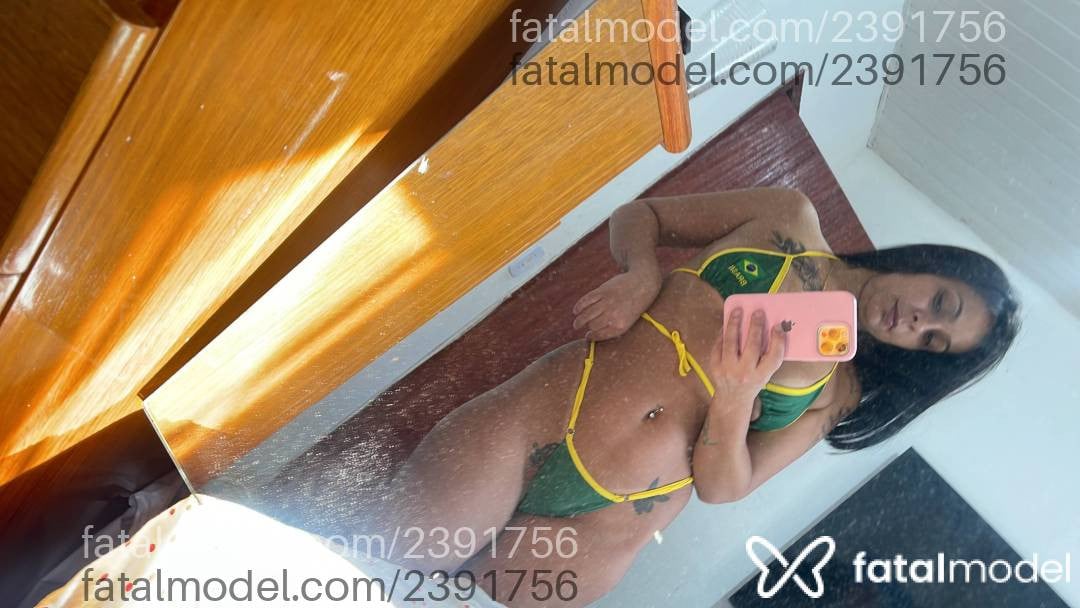 Acompanhante mulher morena (o) de olhos castanhos em Nova Friburgo Acompanhante mulher morena (o) de olhos castanhos em Nova Friburgo - Juh Andrade