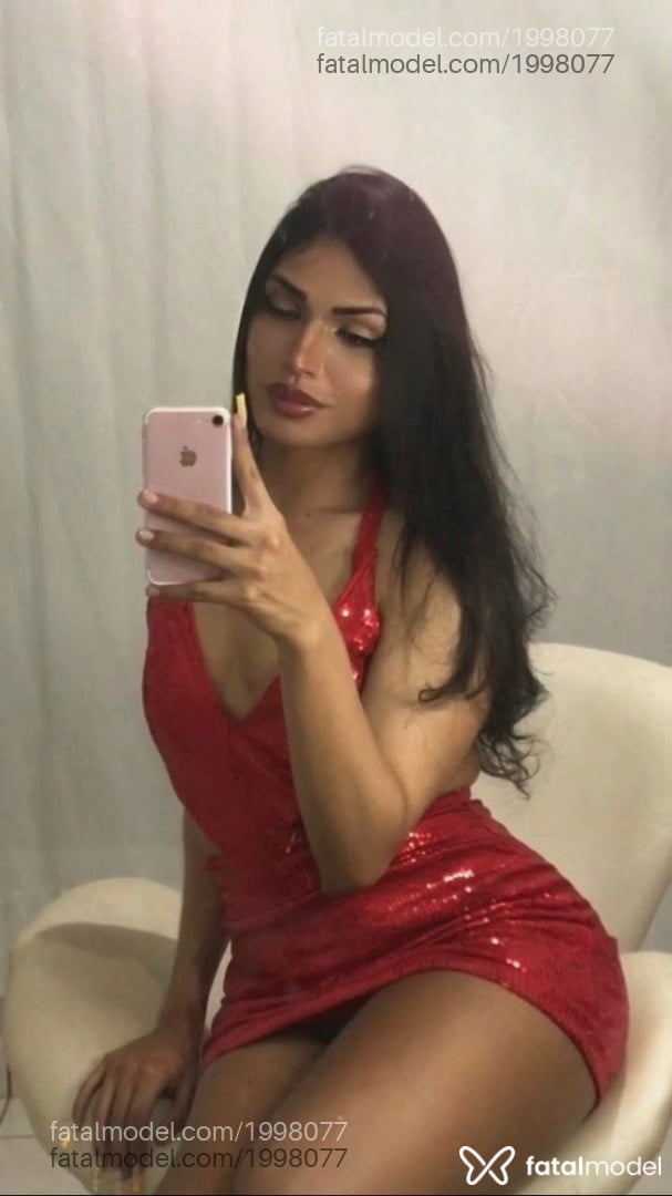 Acompanhante mulher trans morena (o) de olhos castanhos em Jaraguá Acompanhante mulher trans morena (o) de olhos castanhos em Jaraguá - Luísa Bellíni
