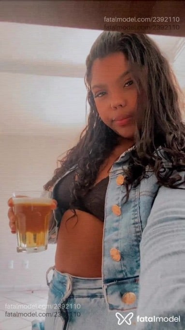 Acompanhante mulher morena (o) de olhos castanhos em Cascavel - Julinha