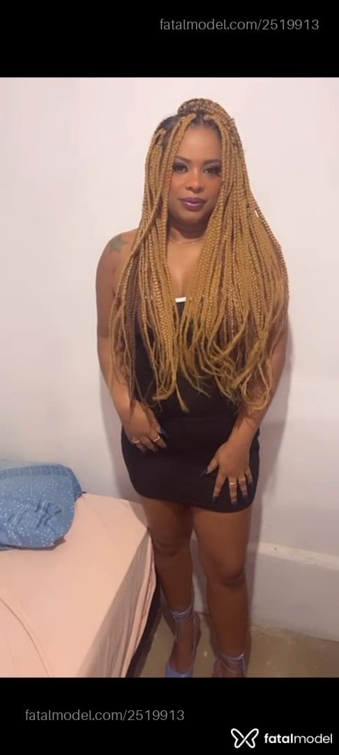 Acompanhante mulher com cabelo castanho de olhos castanhos em Capitólio Acompanhante mulher com cabelo castanho de olhos castanhos em Capitólio - Amanda