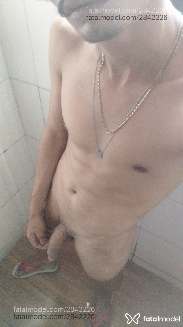 Acompanhante homem morena (o) de olhos castanhos em Goiânia - Henrique