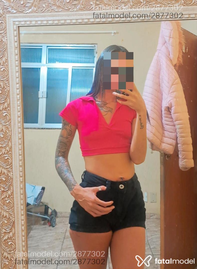 Acompanhante mulher com cabelo castanho de olhos castanhos em Virtual - Letícia