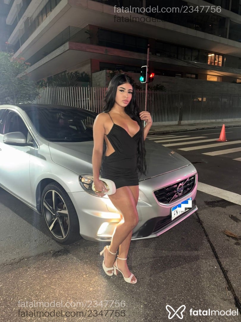 Acompanhante mulher morena (o) de olhos pretos em São Paulo - Annyx