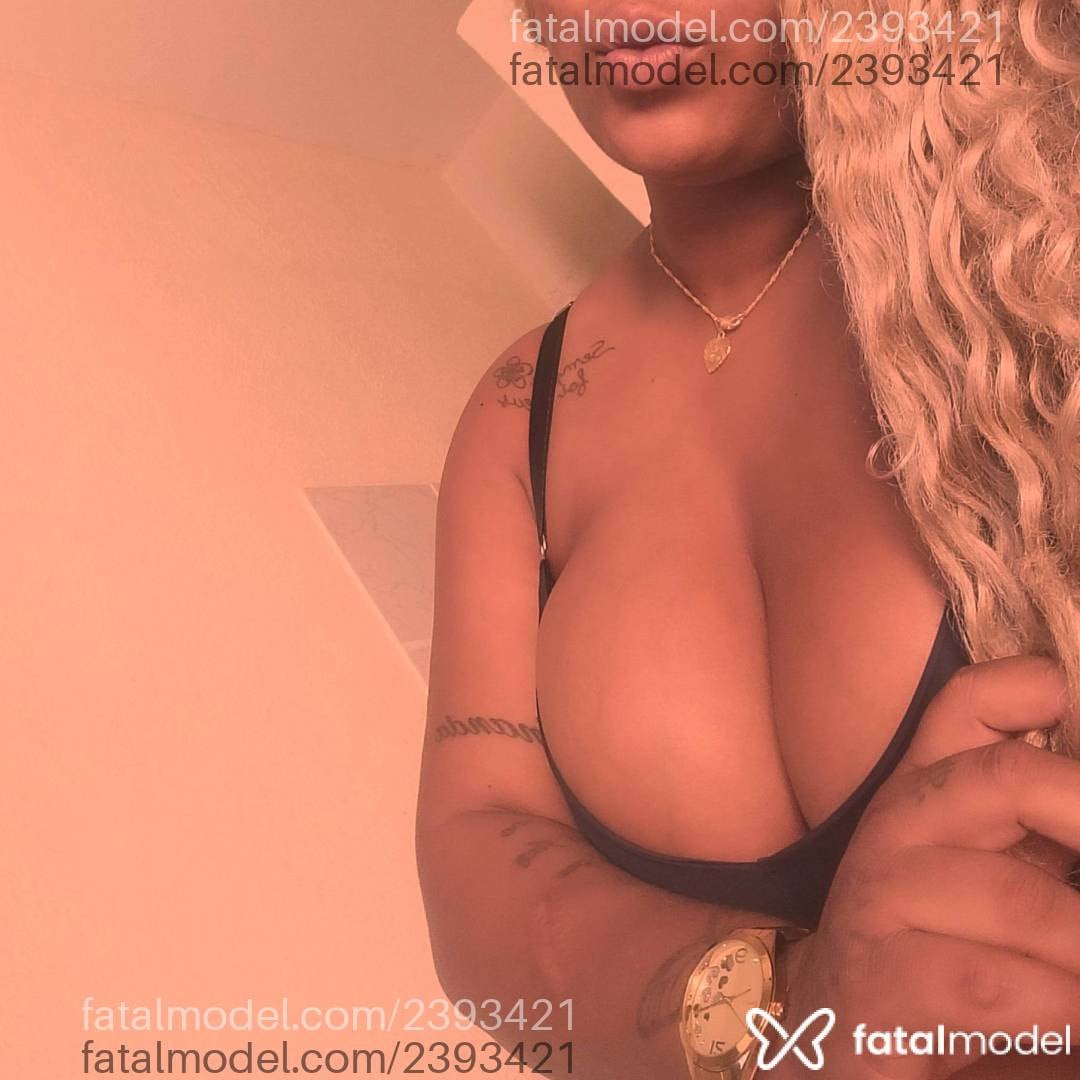 Acompanhante mulher morena (o) de olhos castanhos - Amanda Diias