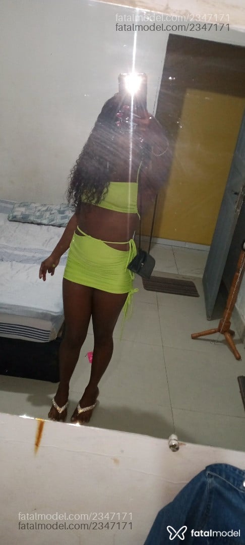 Acompanhante mulher com cabelo castanho de olhos castanhos em Aperibé - Patrícia