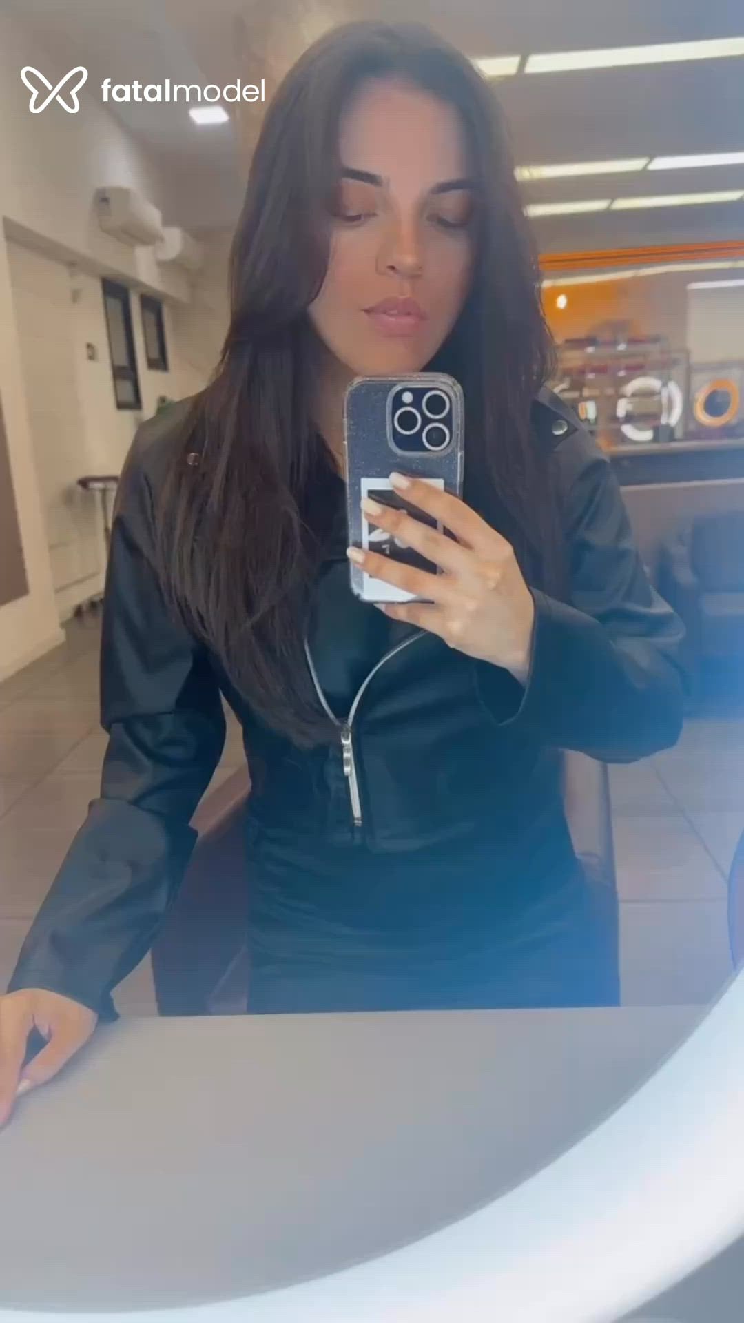 Acompanhante mulher morena (o) de olhos mel em Santo André Acompanhante mulher morena (o) de olhos mel em Santo André - Cristal Hellen