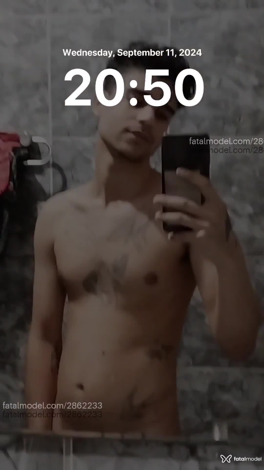 Acompanhante homem com cabelo castanho de olhos castanhos - Henrique