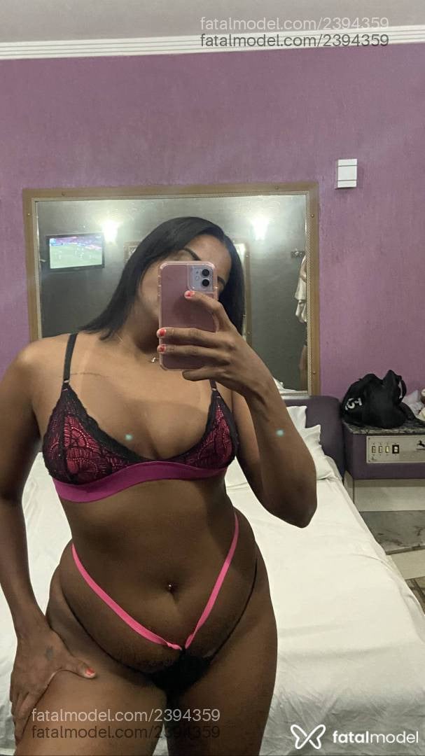 Acompanhante mulher com cabelo castanho de olhos castanhos em Rio de Janeiro - Júlia