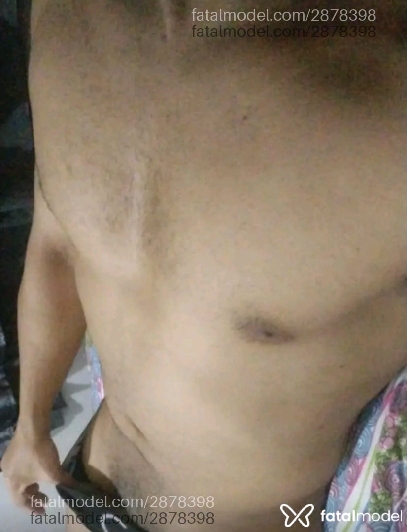 Acompanhante homem morena (o) de olhos pretos em Rio de Janeiro - Henrique