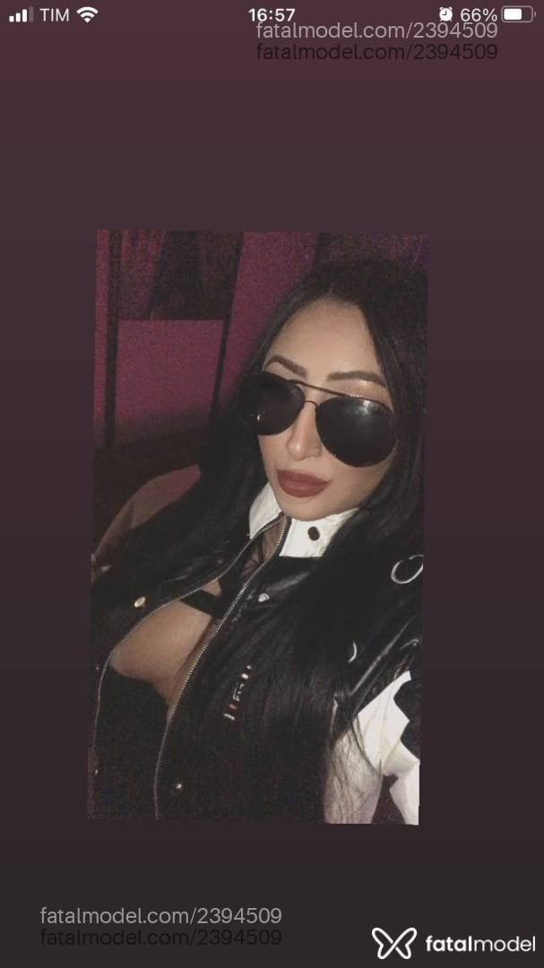 Acompanhante mulher morena (o) de olhos castanhos em Cascavel - Larissa