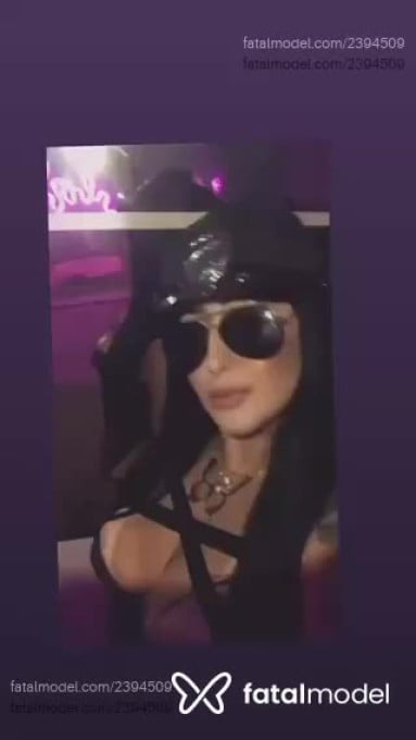 Acompanhante mulher morena (o) de olhos castanhos em Cascavel - Larissa