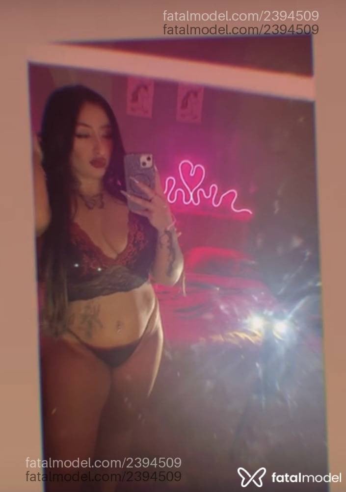 Acompanhante mulher morena (o) de olhos castanhos em Cascavel - Larissa