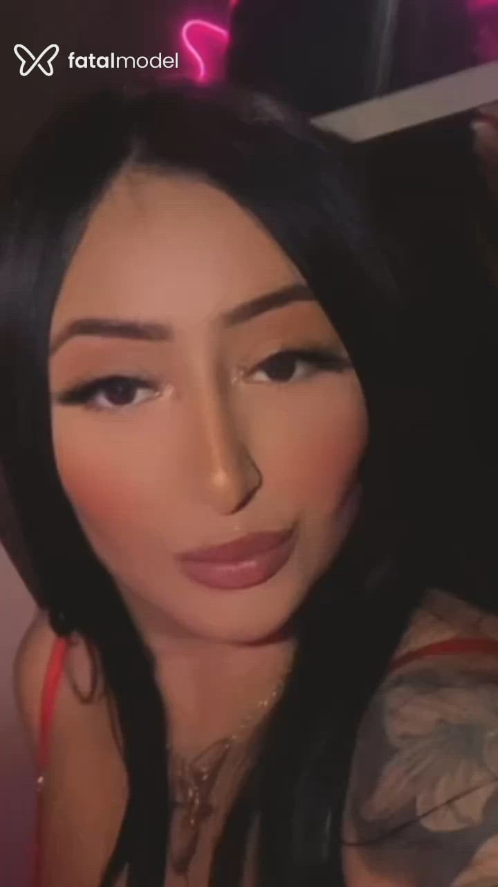Acompanhante mulher morena (o) de olhos castanhos em Cascavel - Larissa