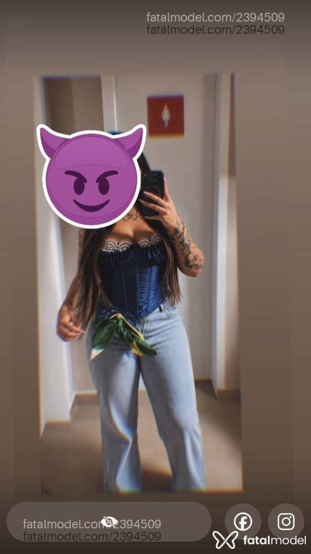 Acompanhante mulher morena (o) de olhos castanhos em Cascavel - Larissa