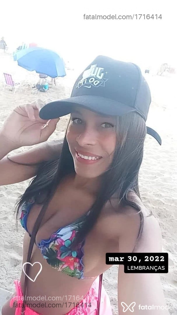 Acompanhante mulher com cabelo castanho de olhos castanhos - Penélope Acompanhante mulher com cabelo castanho de olhos castanhos - Penélope