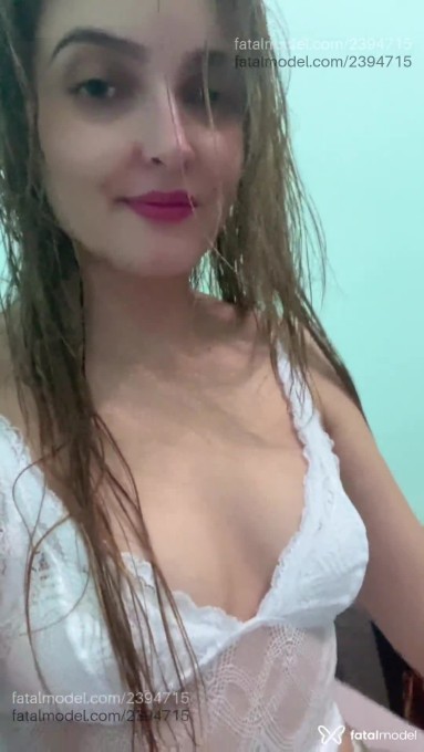 Acompanhante mulher loira (o) de olhos verdes em Virtual Acompanhante mulher loira (o) de olhos verdes em Virtual - Míamor