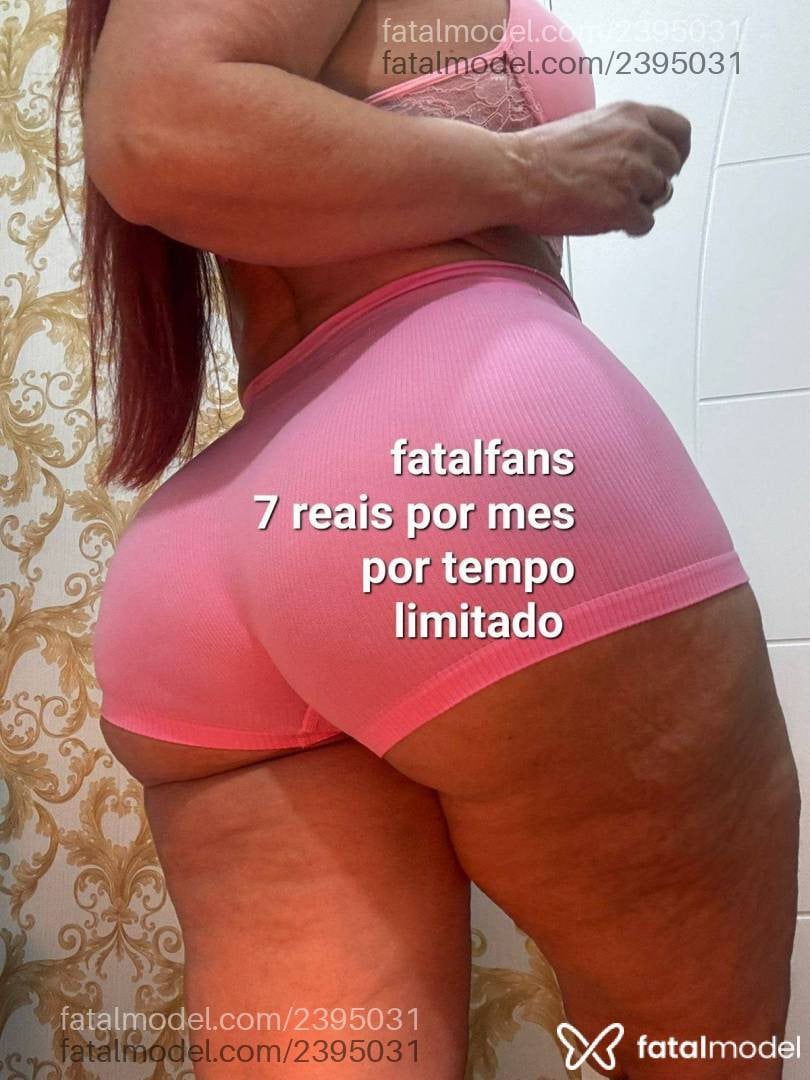 Acompanhante mulher ruiva (o) de olhos castanhos em Virtual - Marcia Allenncar