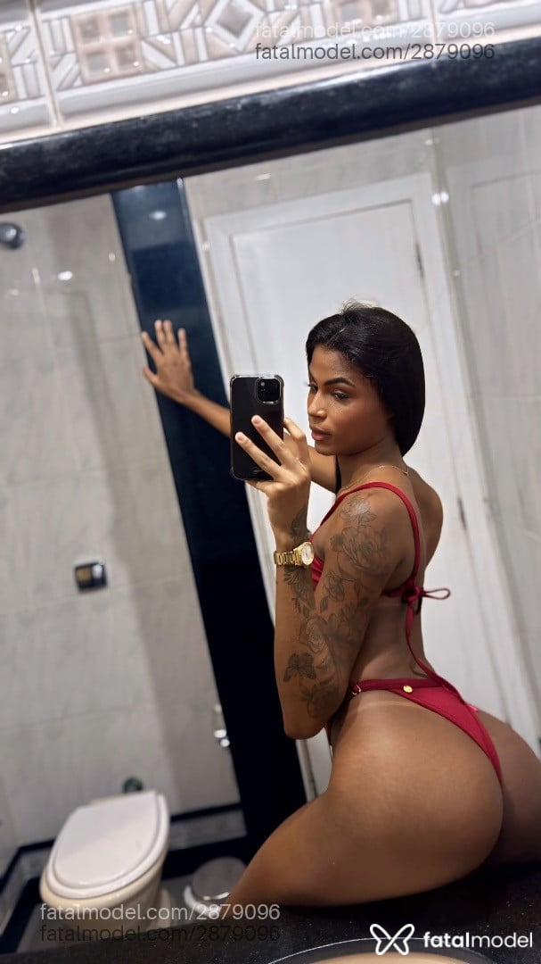 Acompanhante mulher trans morena (o) de olhos pretos em Salvador - Paula