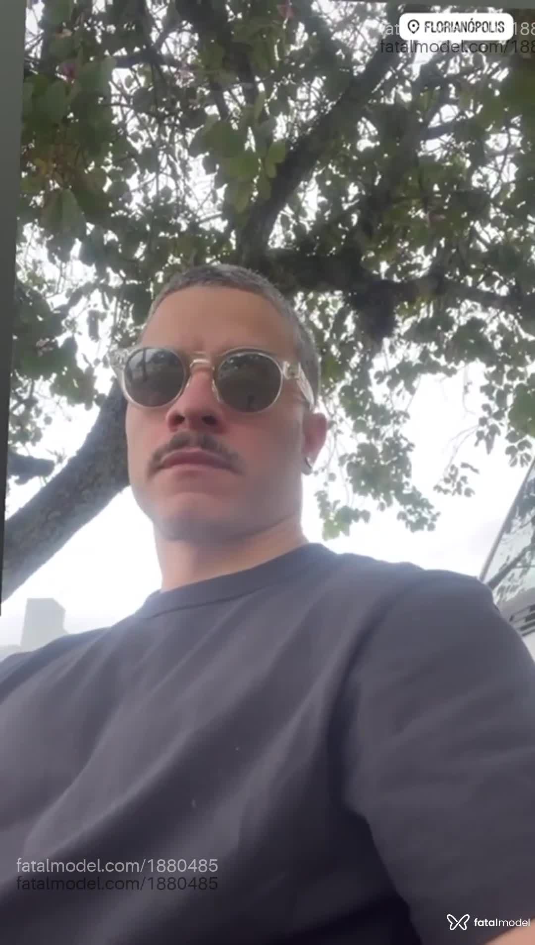 Acompanhante homem morena (o) de olhos castanhos - Pablo Teixeira