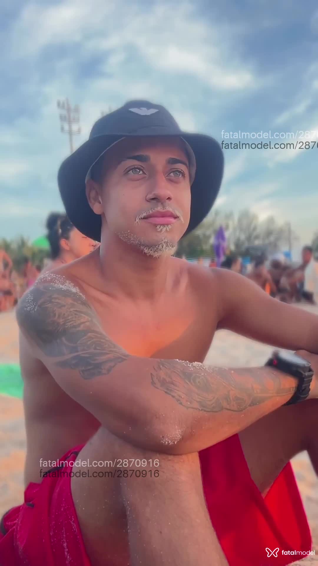Acompanhante homem loira (o) de olhos verdes em Rio de Janeiro - Lenon Oliveira