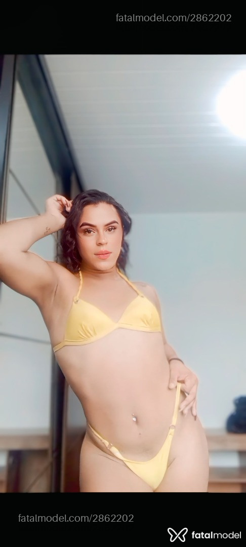Acompanhante mulher trans com cabelo castanho de olhos castanhos em Fazenda Rio Grande - Gabrielli
