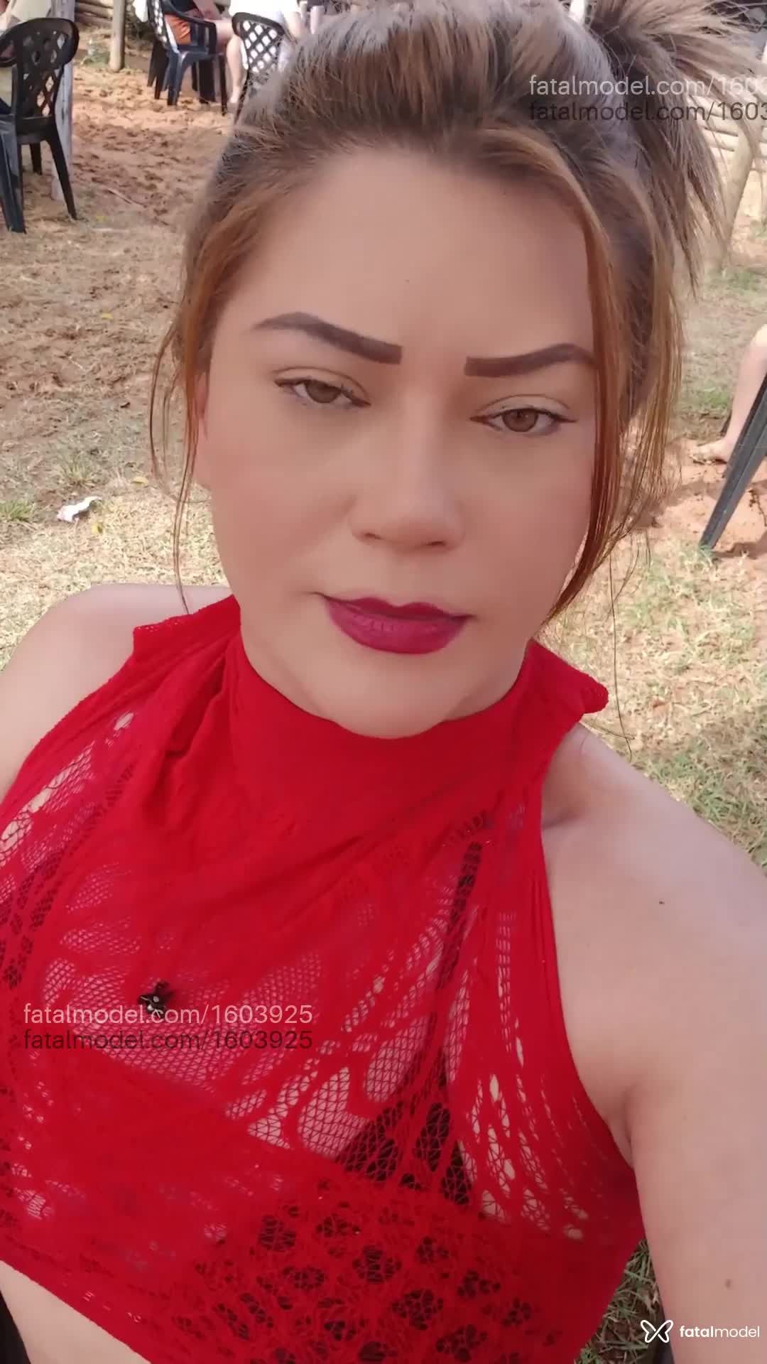 Acompanhante mulher com cabelo castanho de olhos mel em Castro - Gih lima