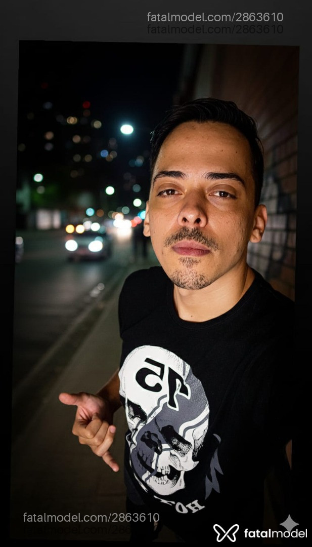 Acompanhante homem morena (o) de olhos castanhos em Uberlândia - Huggo