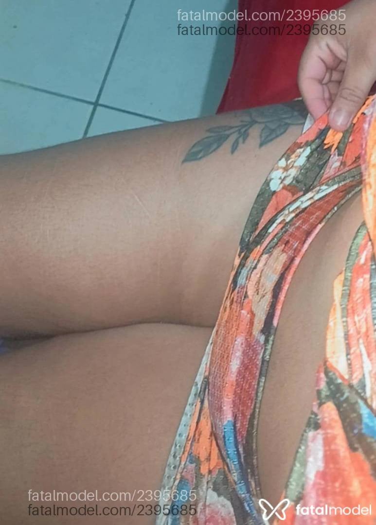 Acompanhante mulher ruiva (o) de olhos castanhos em Tubarão - Marquesa