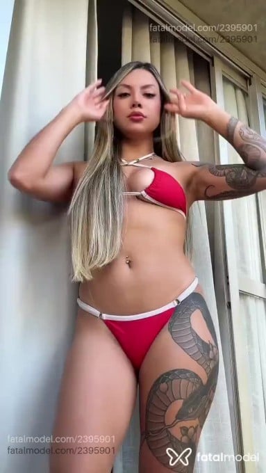 Acompanhante mulher morena (o) de olhos mel em São Paulo Acompanhante mulher morena (o) de olhos mel em São Paulo - Liz