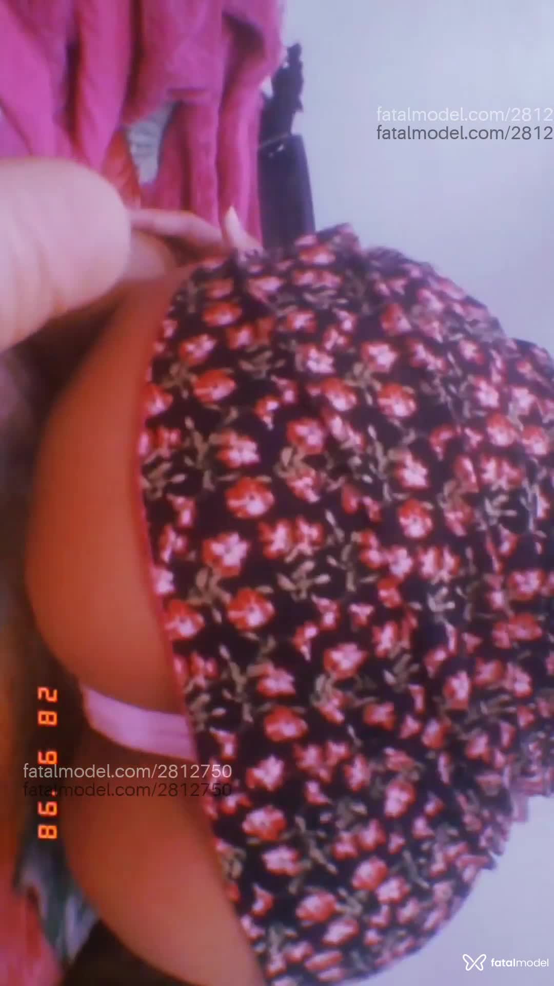 Acompanhante mulher com cabelo castanho de olhos castanhos em São Leopoldo - Bruna
