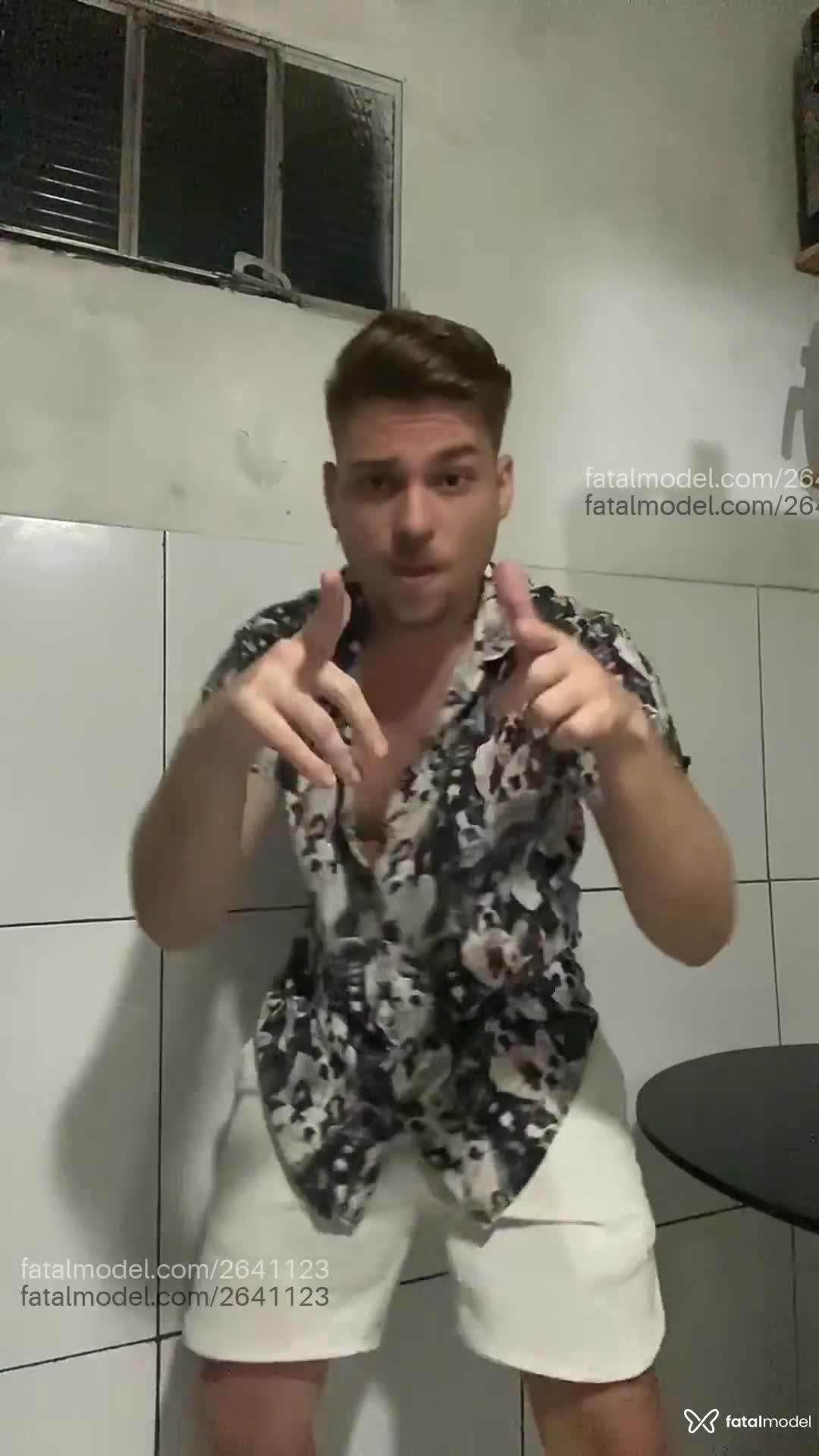 Acompanhante homem loira (o) de olhos castanhos em Fortaleza - Danbryan