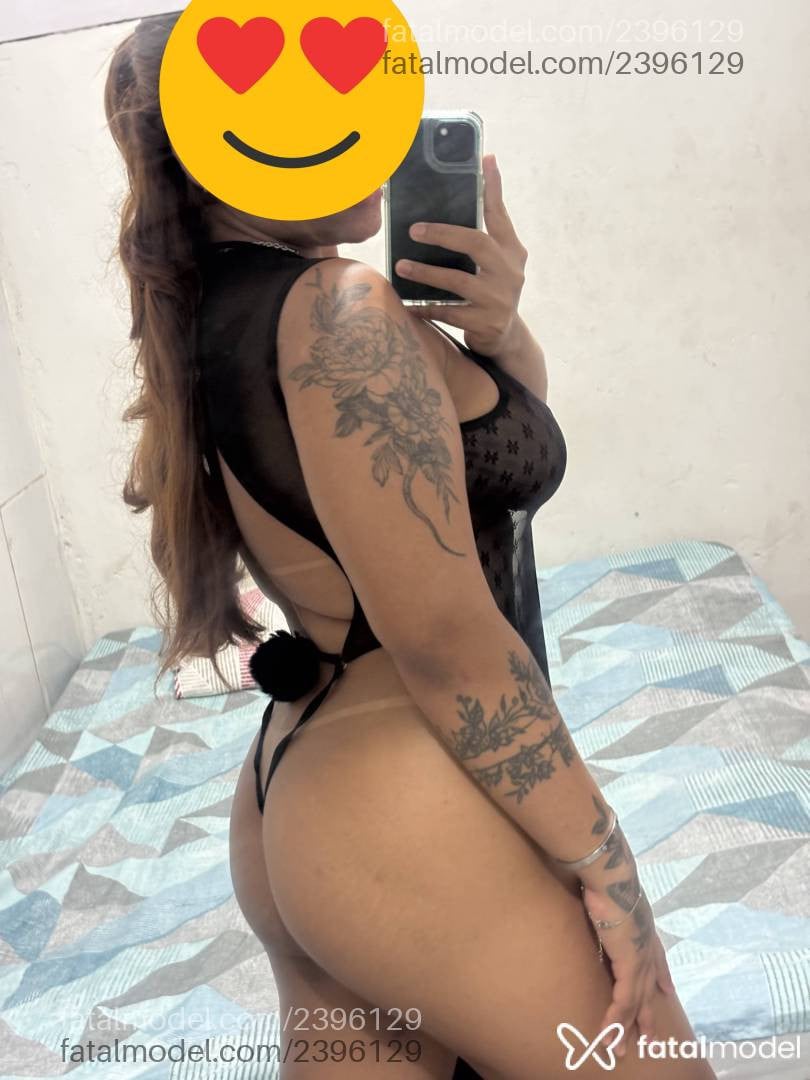 Acompanhante mulher loira (o) de olhos castanhos - Maya Ferraz