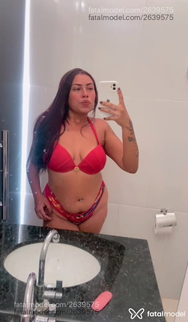Acompanhante mulher morena (o) de olhos castanhos em Rondonópolis Acompanhante mulher morena (o) de olhos castanhos em Rondonópolis - Juliana