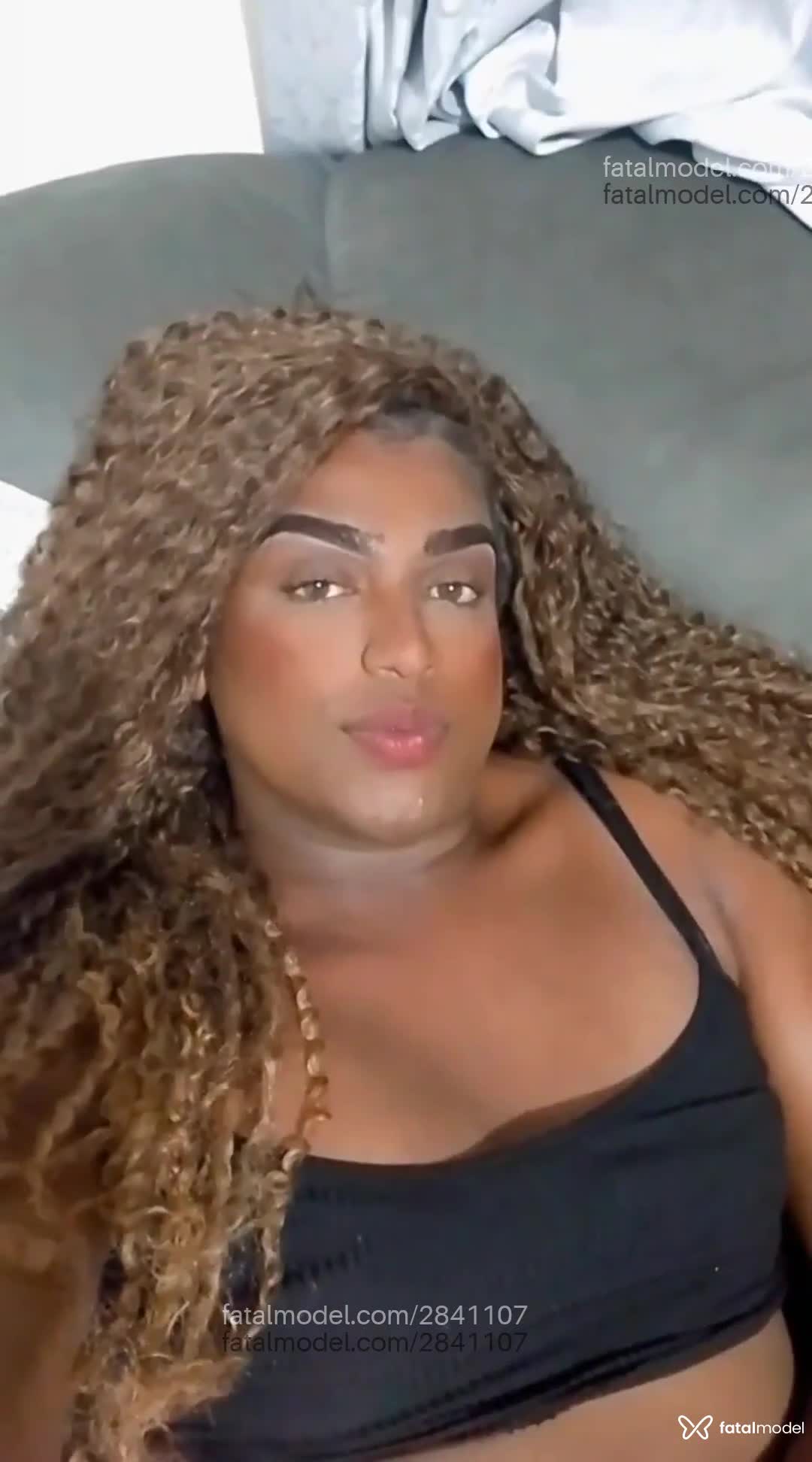 Acompanhante mulher trans com cabelo castanho de olhos mel em Rio de Janeiro - Gionva