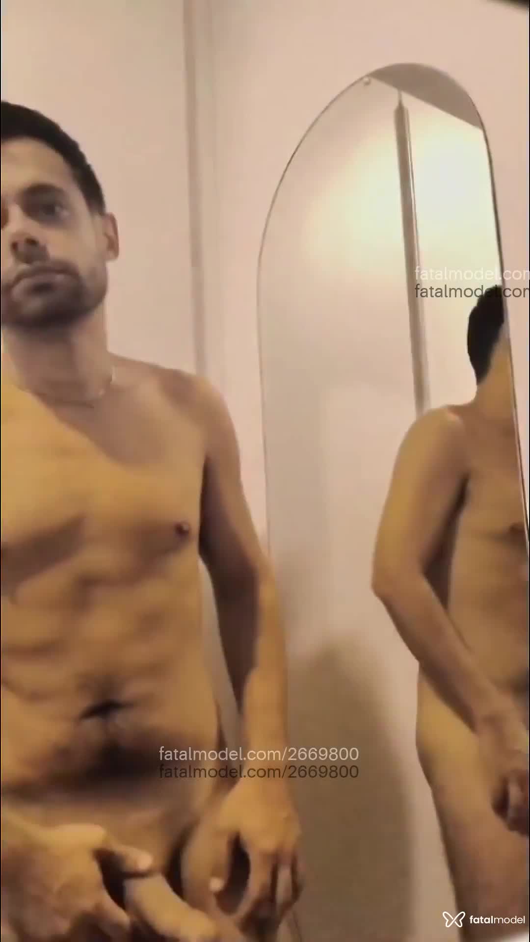 Acompanhante homem com cabelo castanho de olhos castanhos em Florianópolis - Klaus