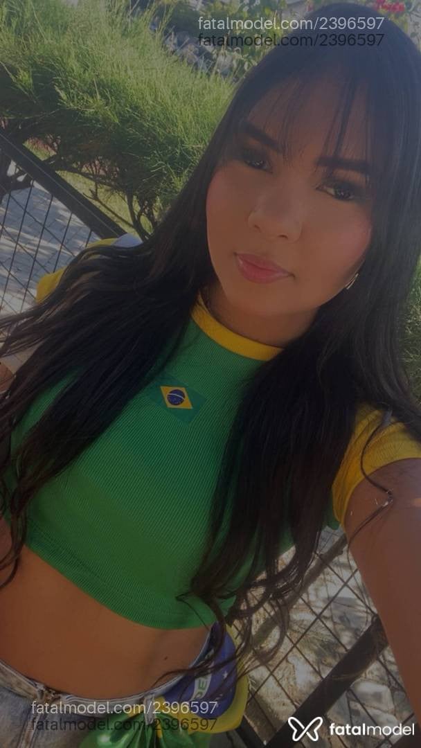 Acompanhante mulher morena (o) de olhos castanhos em Sobral - Livia